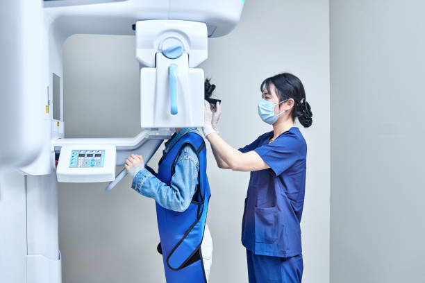 Best Emergency Dental Care for Broken or Chipped Teeth in Vla Park, IL